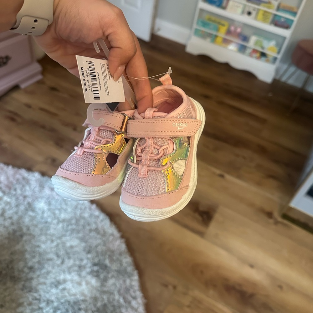 OshKosh B'gosh Light Pink Kids water Sneakers - Picture 6 of 8